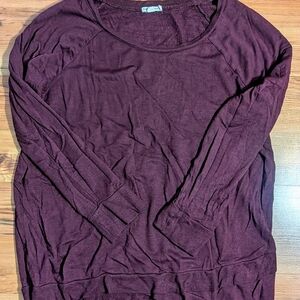 Women's Burgundy Top